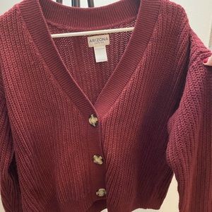Maroon sweater